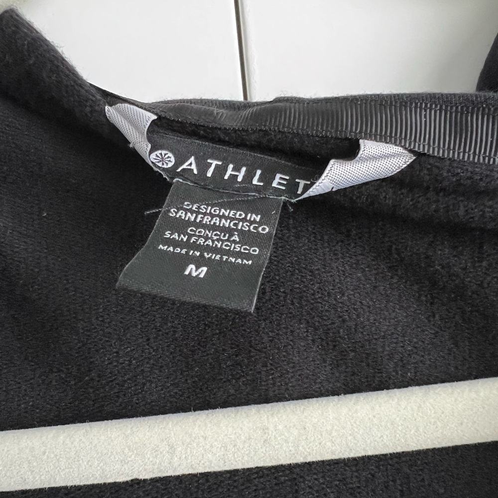 NWT Athleta Purana Wrap - Picture 4 of 5